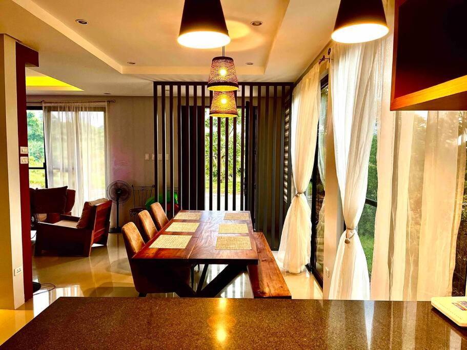 Overlooking Staycation At Sandari Batulao Tagaytay City Exteriör bild