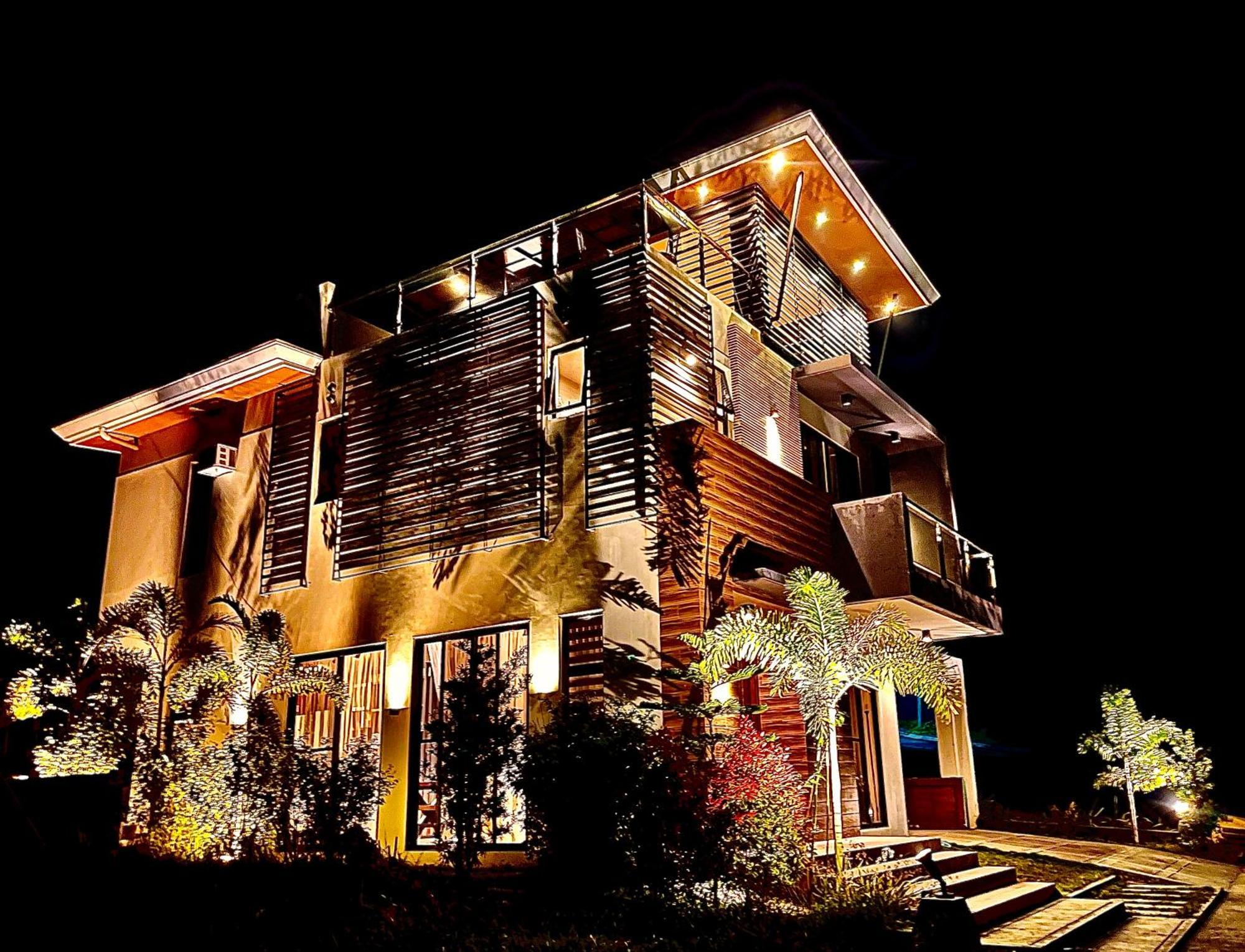 Overlooking Staycation At Sandari Batulao Tagaytay City Exteriör bild