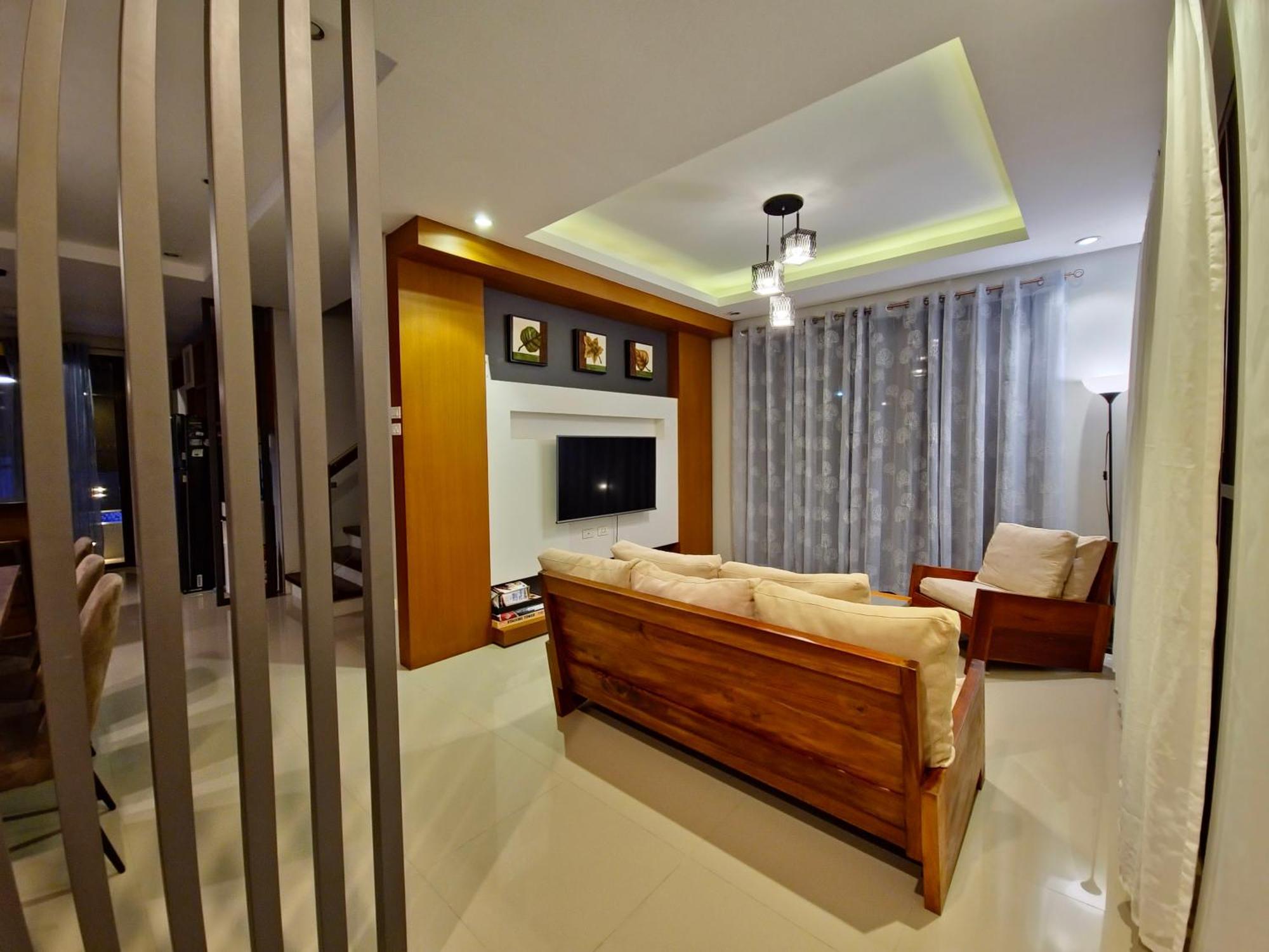 Overlooking Staycation At Sandari Batulao Tagaytay City Exteriör bild