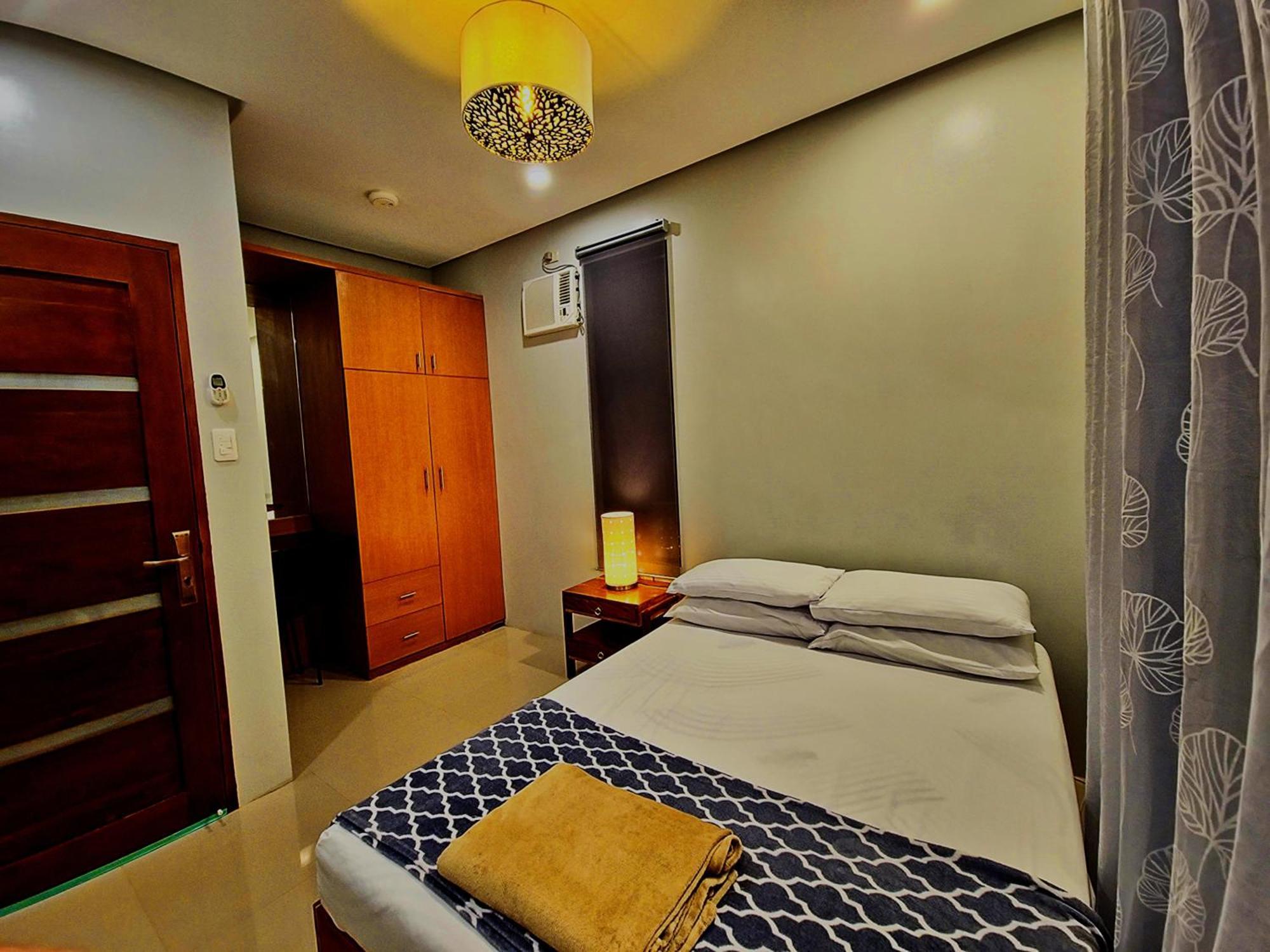 Overlooking Staycation At Sandari Batulao Tagaytay City Exteriör bild